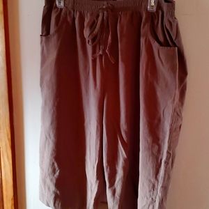 Women's XL Capris